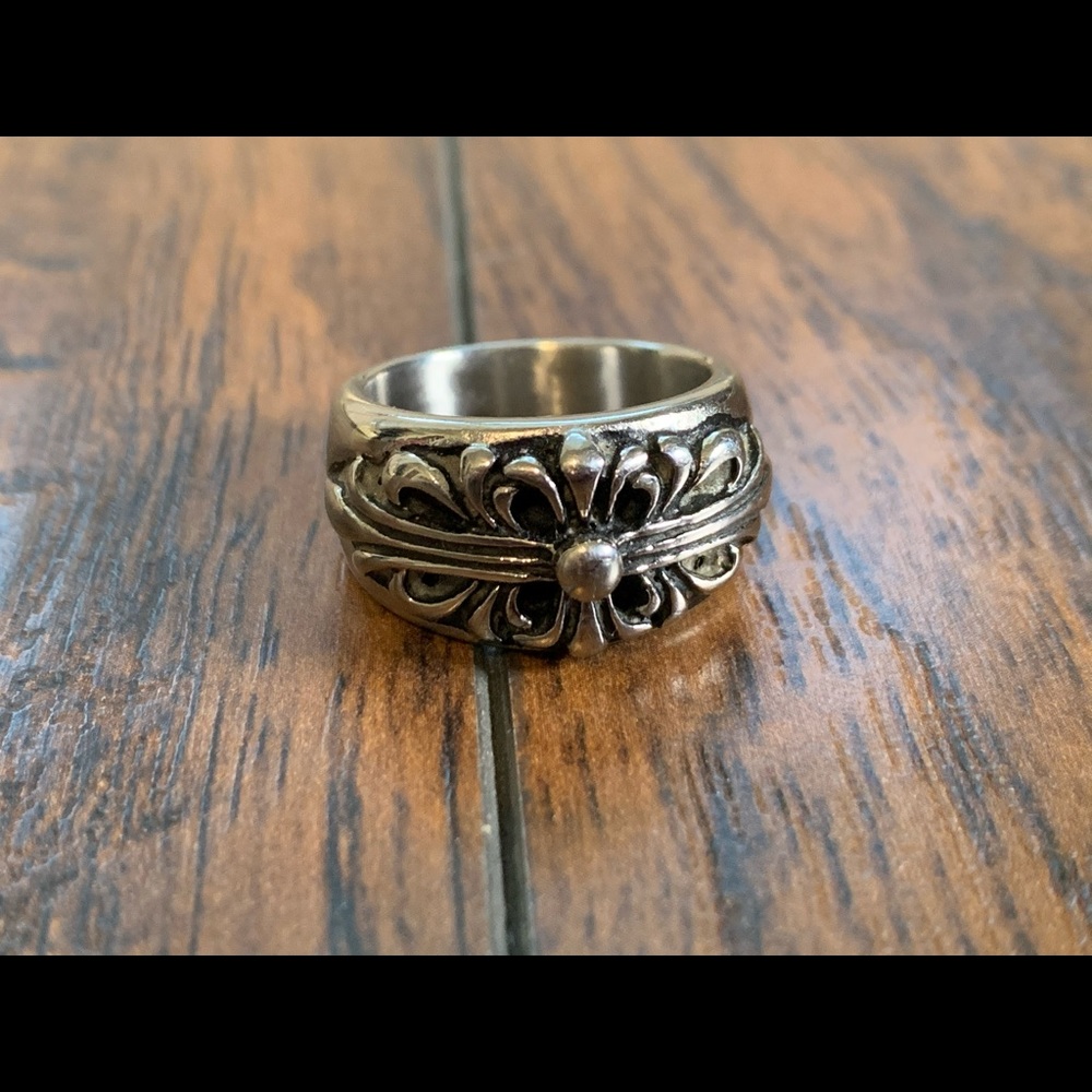 Stylish ring